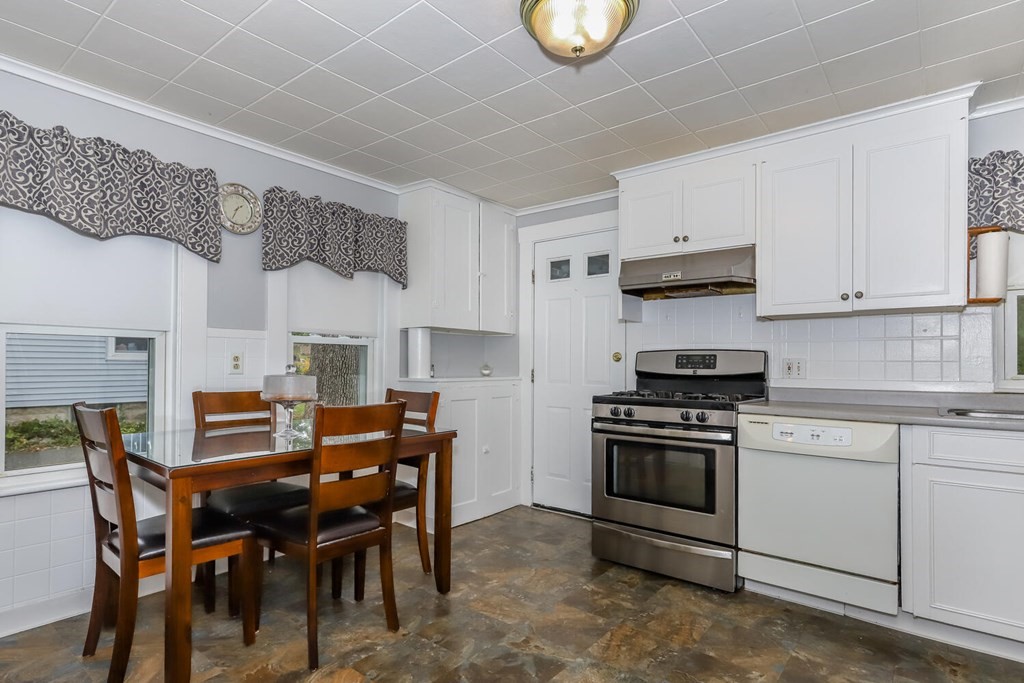 116 Lawrence Street Canton, MA 02021 - Photo 8 of 15