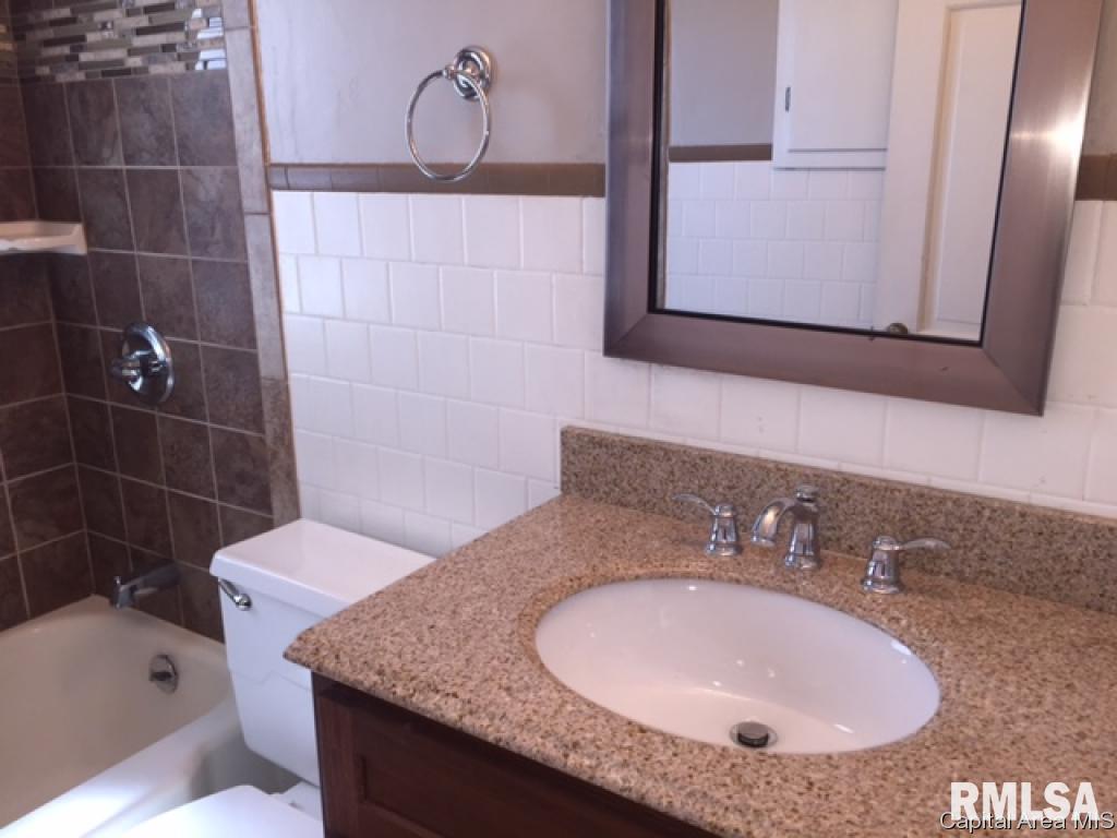 2029 North 6th Street Springfield, IL 62702 - Photo 11 of 15