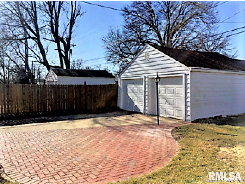 2029 North 6th Street Springfield, IL 62702 - Photo 4 of 15