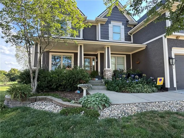 $725,000 | 1201 Richards Circle, Raymore, MO 64083