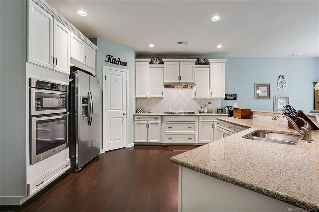 10249 Withers Road Charlotte, NC 28278 - Photo 5 of 19 Gallery Image 5