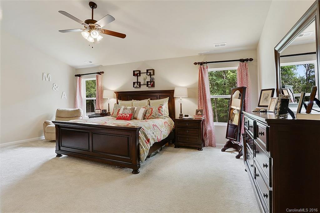 10249 Withers Road Charlotte, NC 28278 - Photo 9 of 19 Gallery Image 9
