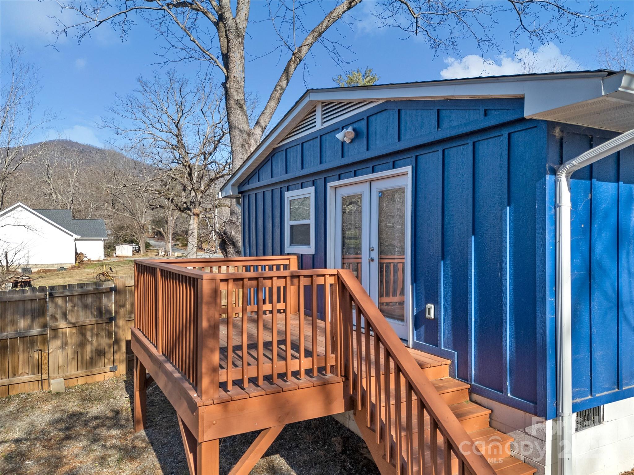 435 Thermal View Drive Tryon, NC 28782 - Photo 29 of 32 a view of a wooden house with a large trees