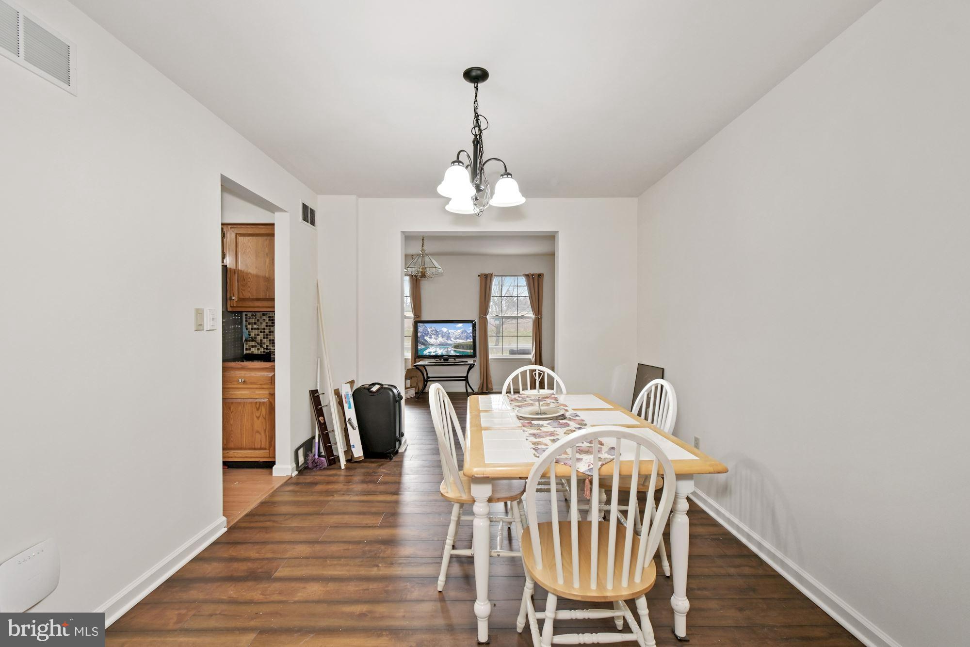 2500 Tollgate Road Quakertown, PA 18951 - Photo 14 of 32 Main Dining Room