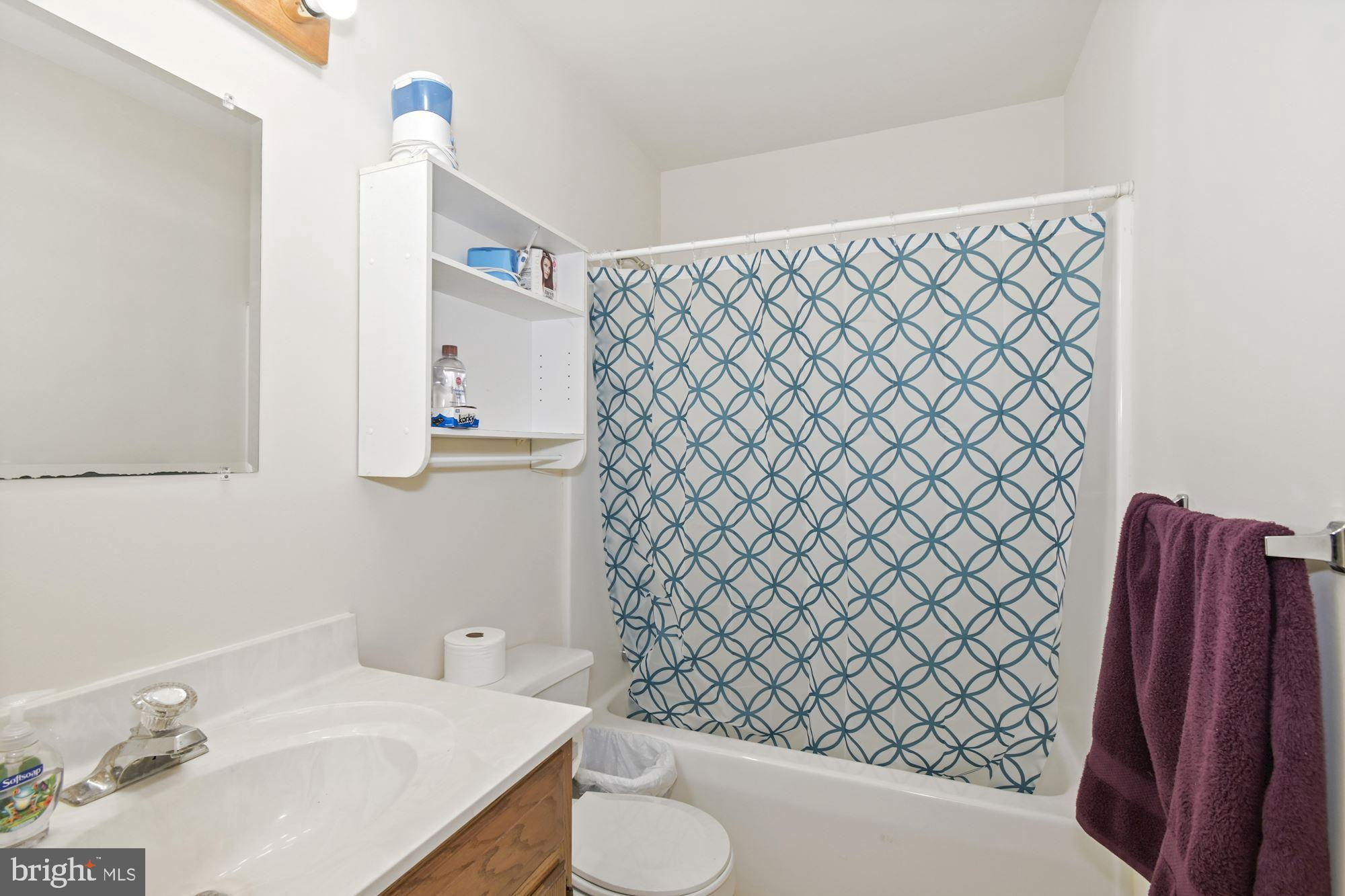 2500 Tollgate Road Quakertown, PA 18951 - Photo 16 of 32 Main Bathroom