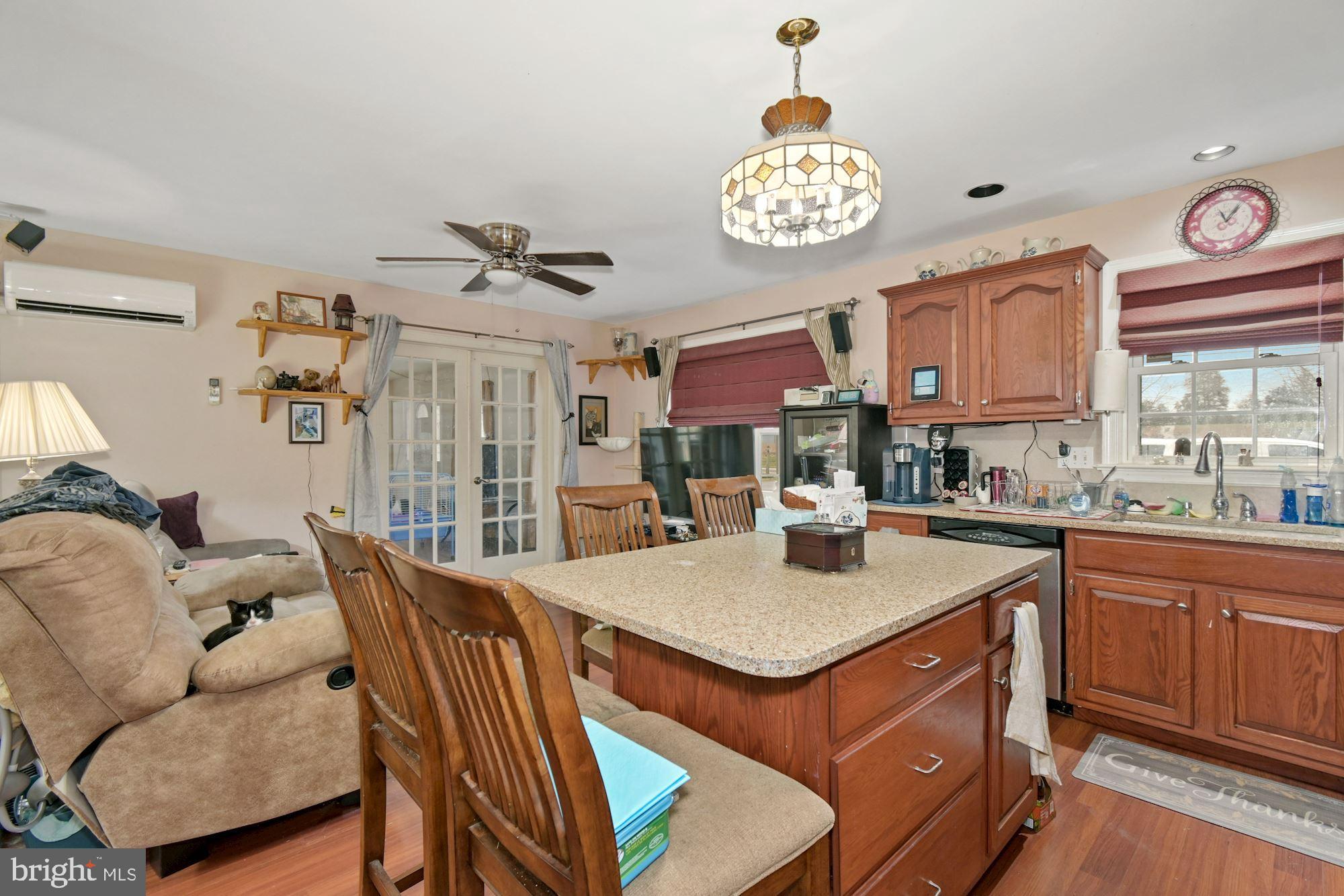 2500 Tollgate Road Quakertown, PA 18951 - Photo 29 of 32 In-Law Suite Kitchen / Living