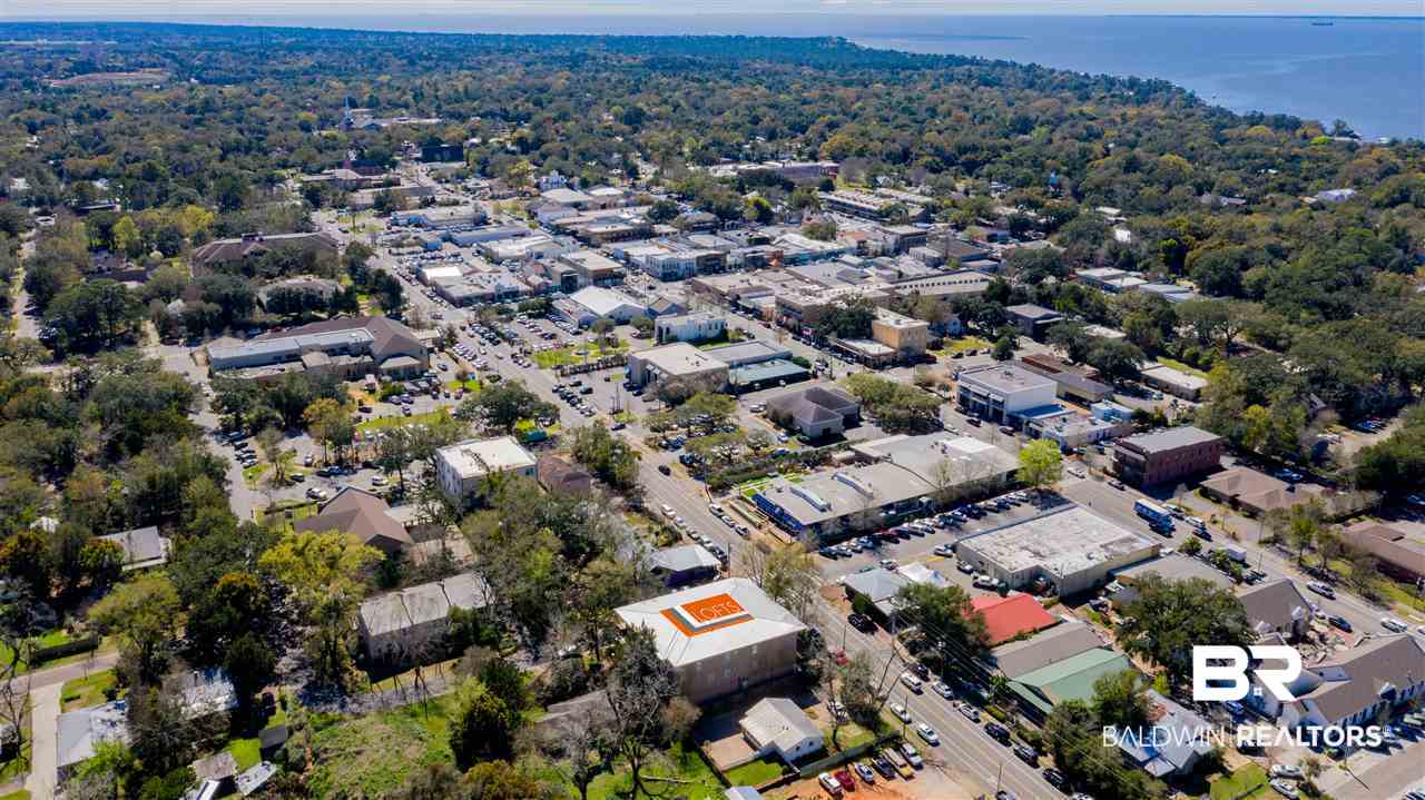 100 North Bancroft Street, Unit C1 Fairhope, AL 36532 - Photo 36 of 48