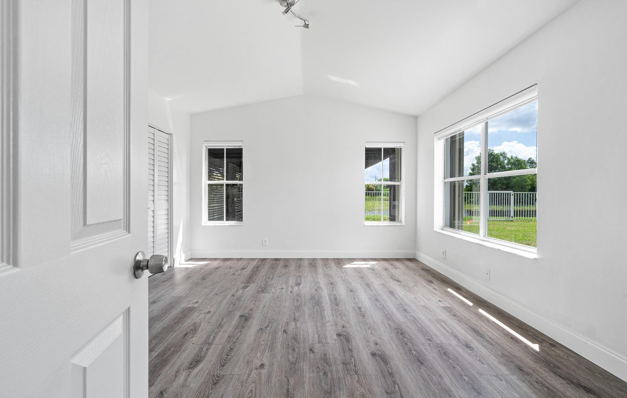 951 Falling Water Road Weston, FL 33326 - Photo 19 of 35 Photo 19