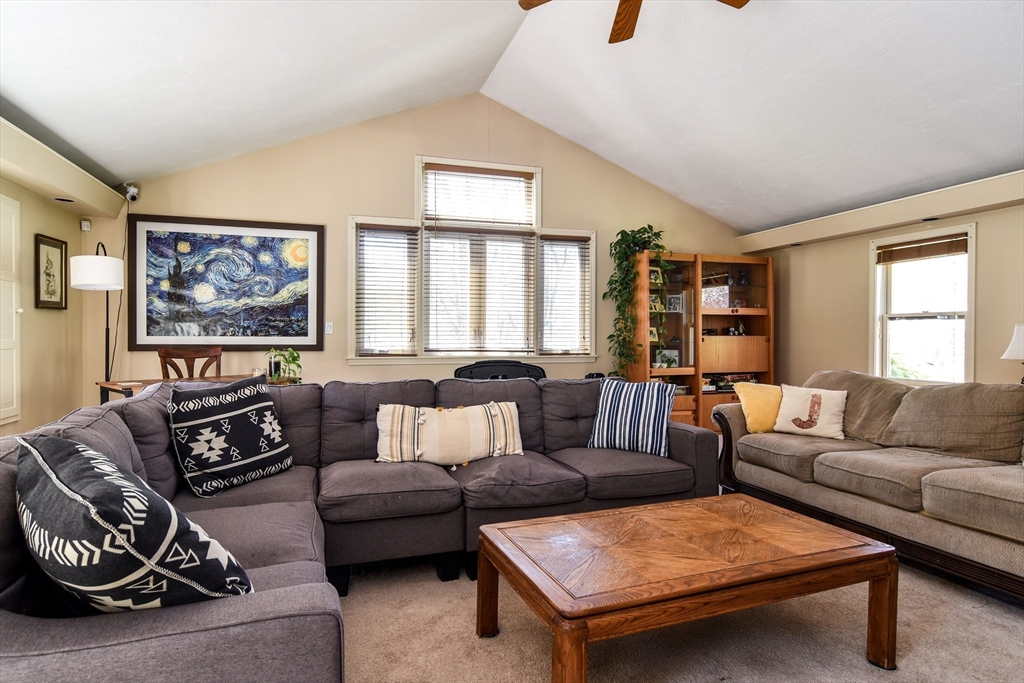 128 Upton Road Westborough, MA 01581 - Photo 7 of 23