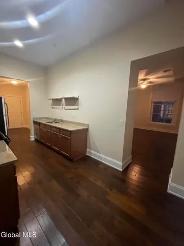 $1,993 | 256 Broadway, Unit 205, Troy, NY 12180