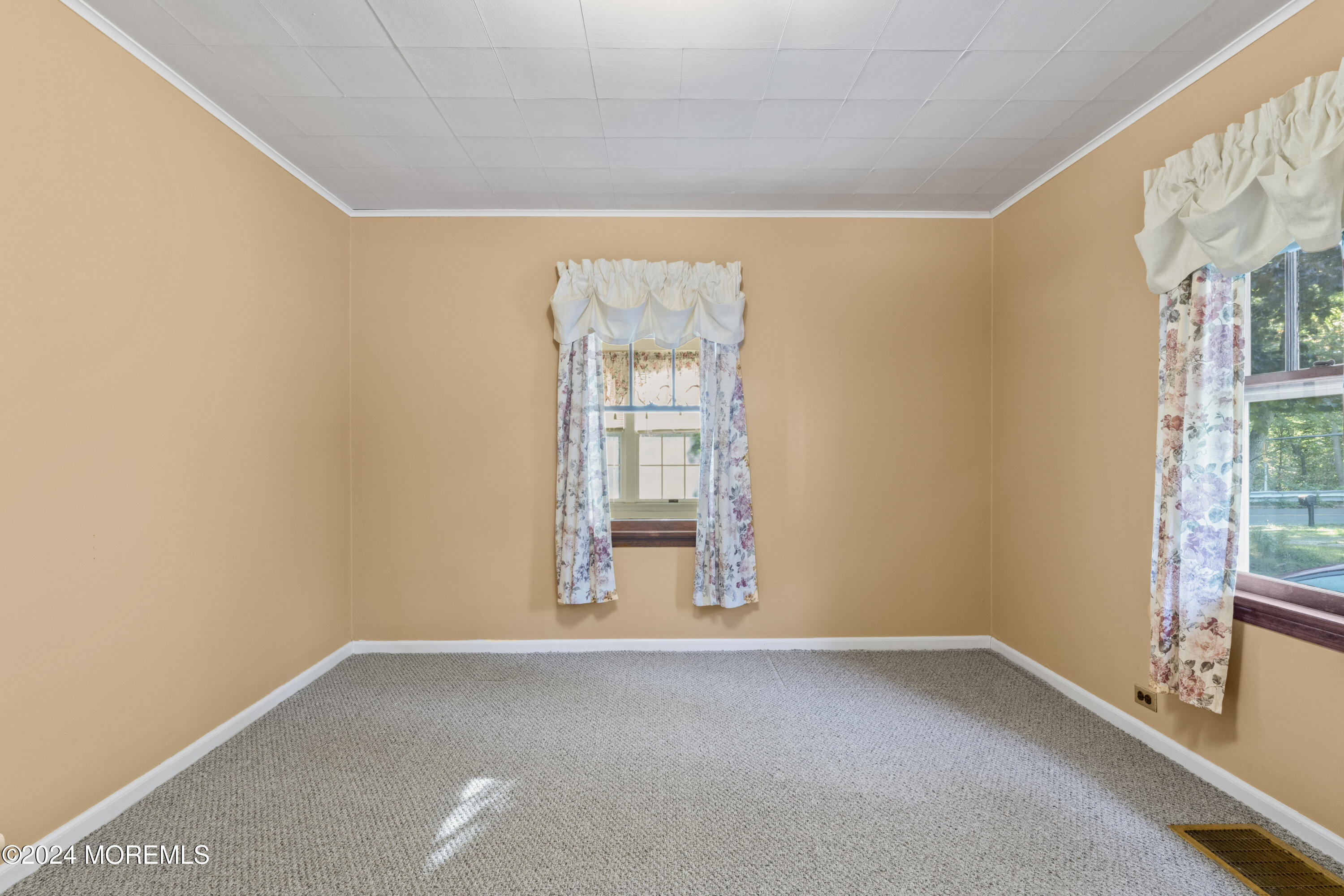 51 Aberdeen Road Matawan, NJ 07747 - Photo 24 of 51 BED 1