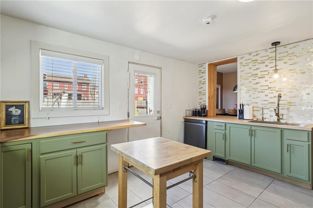 1619 Manhattan Street Pittsburgh, PA 15233 - Photo 12 of 27