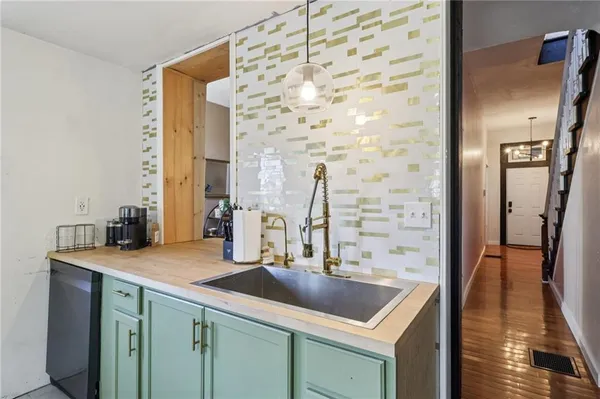 $365,000 | 1619 Manhattan Street, Pittsburgh, PA 15233