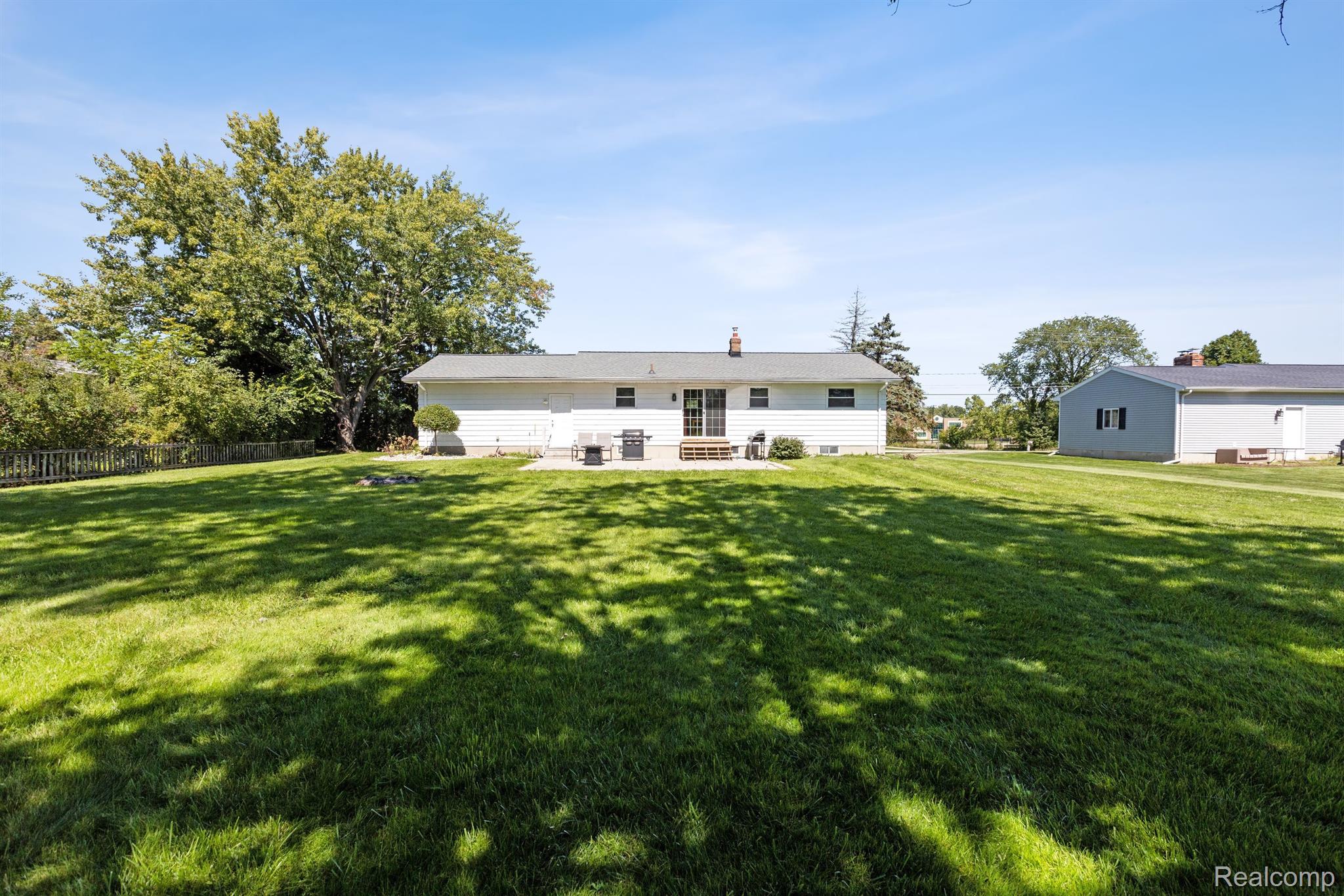 8121 Carpenter Road Flushing, MI 48433 - Photo 32 of 35 Gallery Image 32