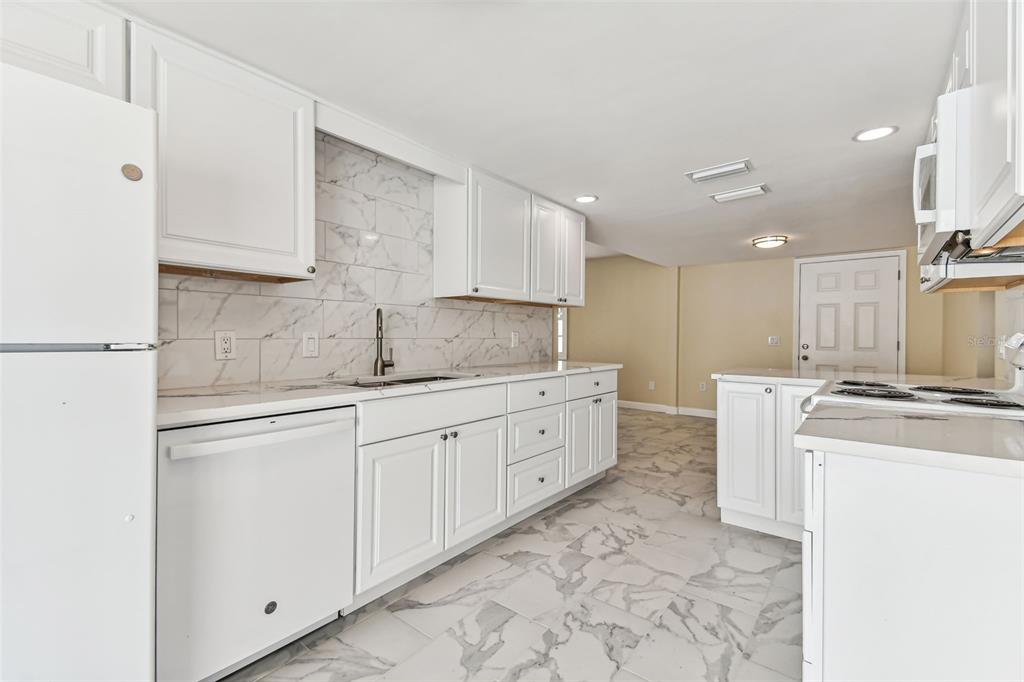 223 148th Avenue Madeira Beach, FL 33708 - Photo 30 of 53