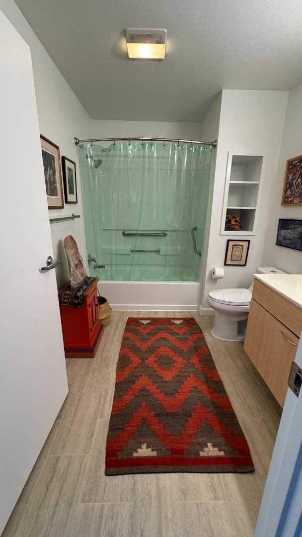 1 Lakeside Drive, Unit 602 Oakland, CA 94612 - Photo 19 of 26