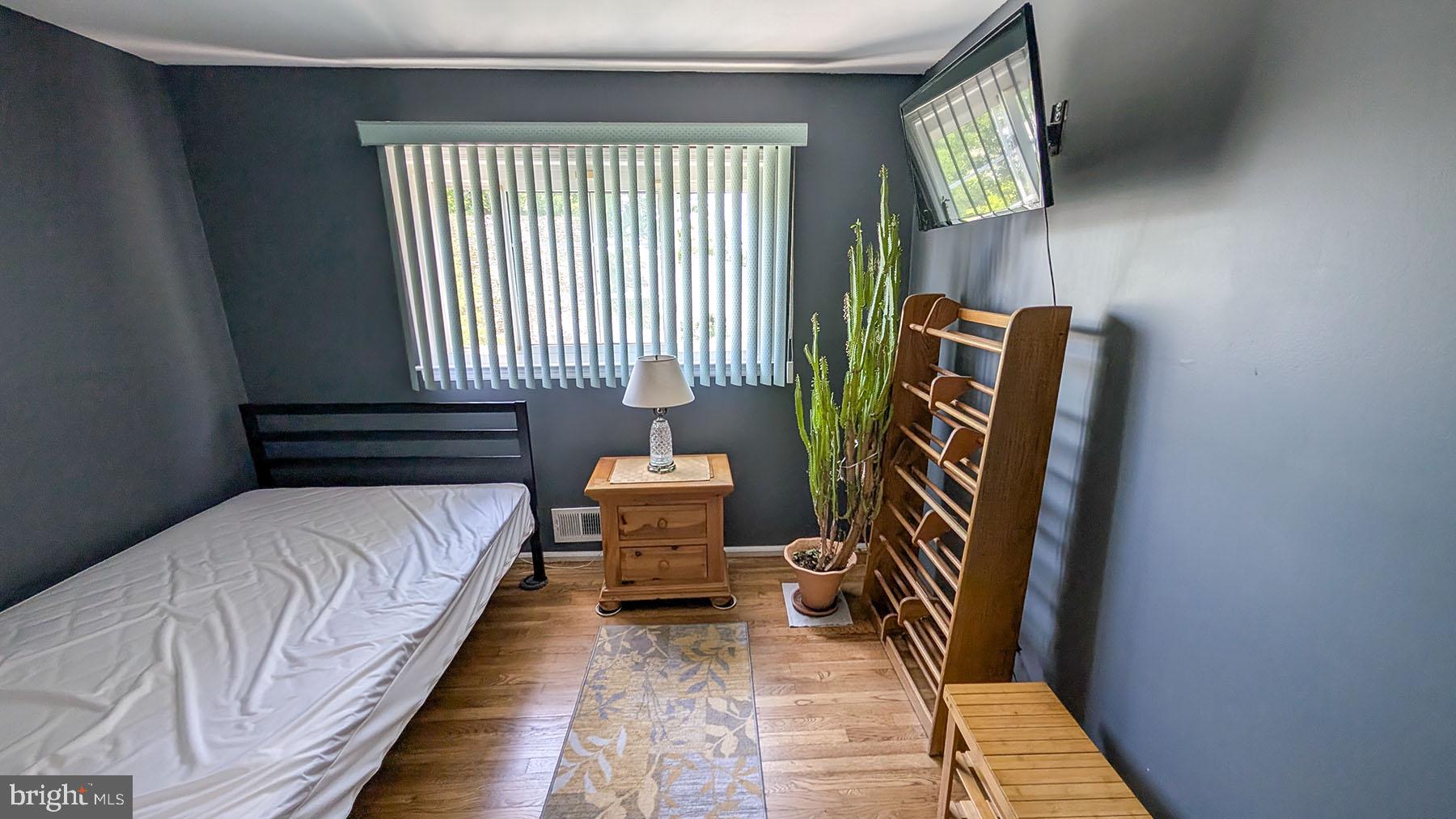 9 Wolfpack Road Hamilton, NJ 08619 - Photo 26 of 57 Cozy retreat with modern charm.