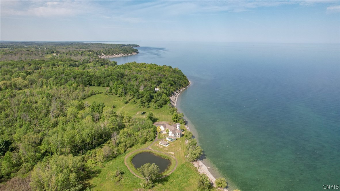 304 Lakeshore Road Oswego, NY 13126 - Photo 5 of 50
