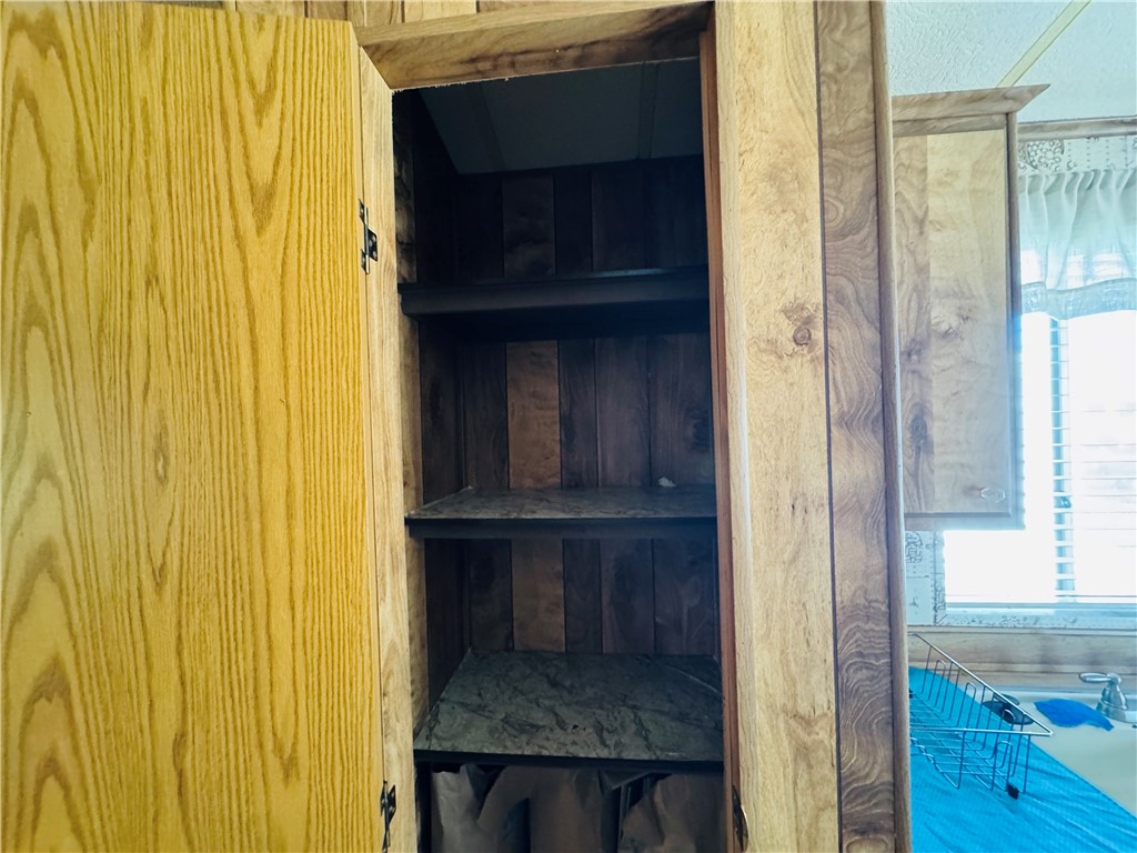 333 Dennison Road, Unit 6 Tehachapi, CA 93561 - Photo 12 of 27 Kitchen Pantry