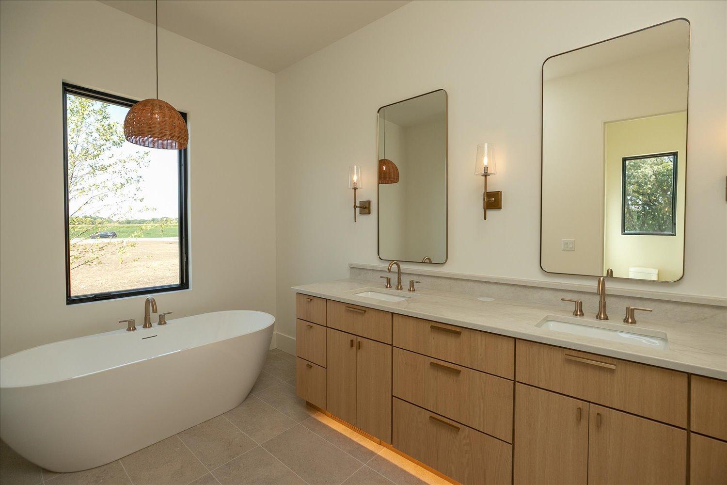 4608 Royal Oaks Lane Southwest Rochester, MN 55902 - Photo 28 of 93 Gallery Image 28