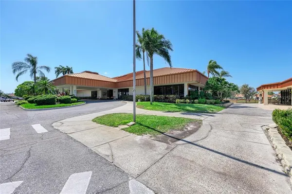 $415,000 | 4906 Peridia Boulevard East, Bradenton, FL 34203