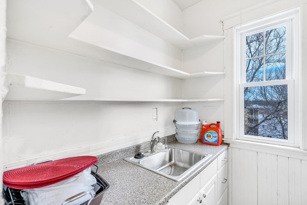 15 Greendale Road Boston, MA 02126 - Photo 11 of 37 Gallery Image 11