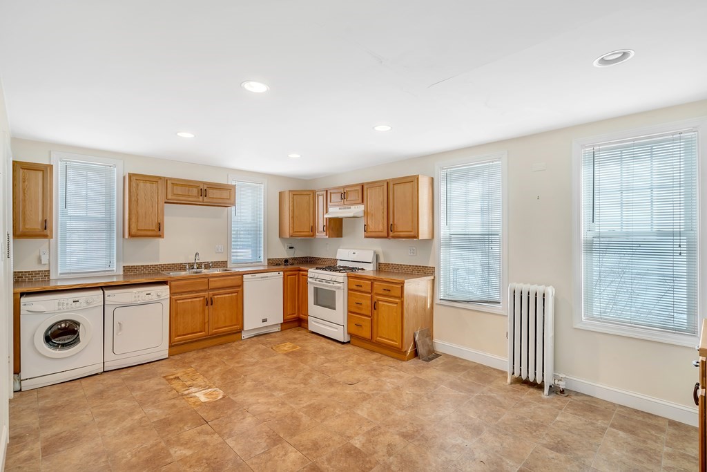 15 Greendale Road Boston, MA 02126 - Photo 20 of 37 Gallery Image 20