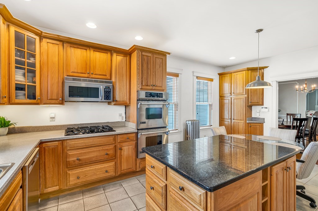 15 Greendale Road Boston, MA 02126 - Photo 5 of 37 Gallery Image 5