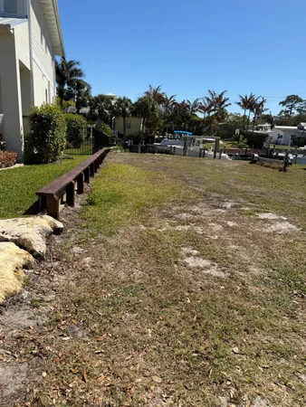 $725,000 | 4575 Southeast Manatee Lane, Stuart, FL 34997