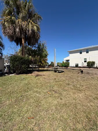 $725,000 | 4575 Southeast Manatee Lane, Stuart, FL 34997