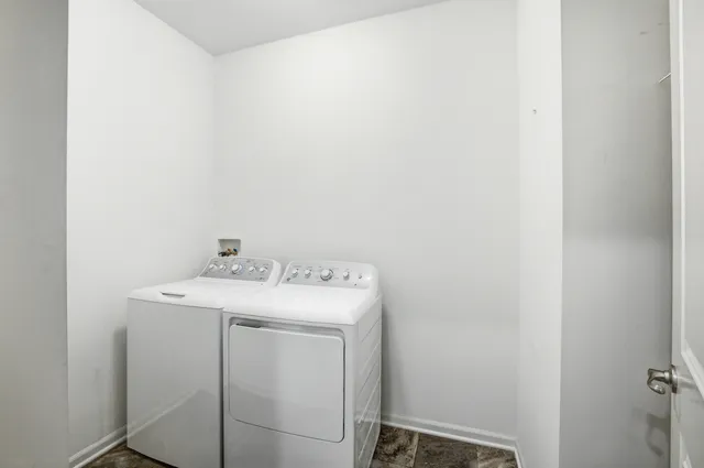 $395,000 | 935 Carolina Court, Pingree Grove, IL 60140