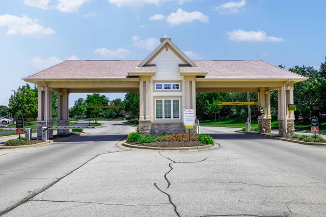 $395,000 | 935 Carolina Court, Pingree Grove, IL 60140