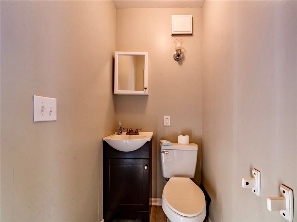 42 Vick Park B Rochester, NY 14607 - Photo 13 of 41 Rear 4 Bedroom Unit Half Bath