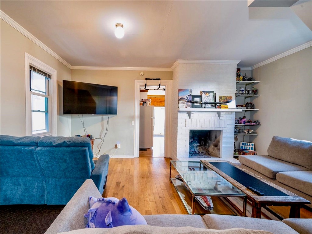 42 Vick Park B Rochester, NY 14607 - Photo 16 of 41 Rear 4 Bedroom Unit Great Room