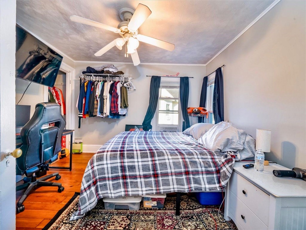 42 Vick Park B Rochester, NY 14607 - Photo 20 of 41 Rear 4 Bedroom Unit Bedroom 3