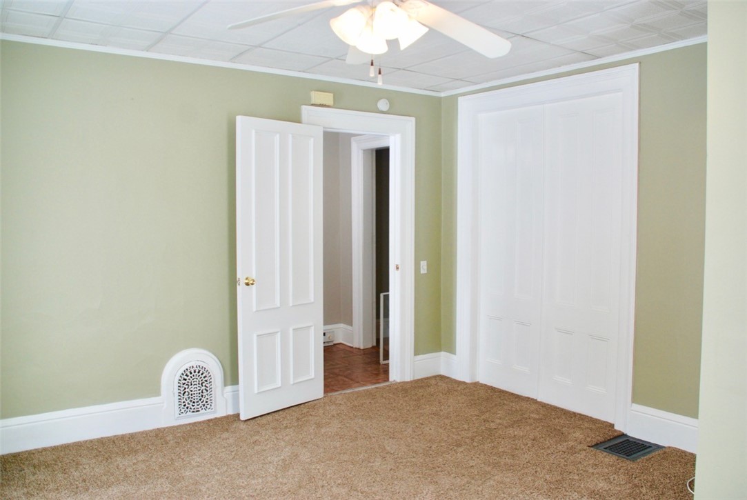 42 Vick Park B Rochester, NY 14607 - Photo 28 of 41 Front 1 Bedroom Unit Large Bedroom