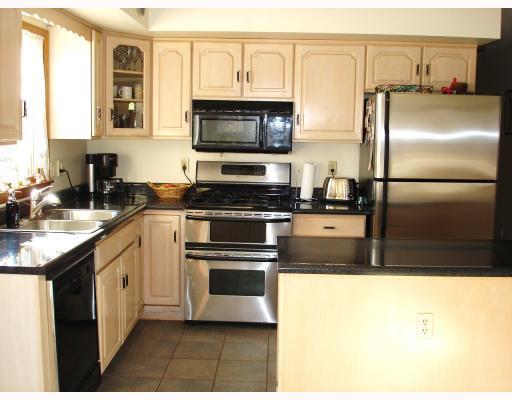 151 Colonial Drive Clinton, PA 15026 - Photo 2 of 11 Kitchen.