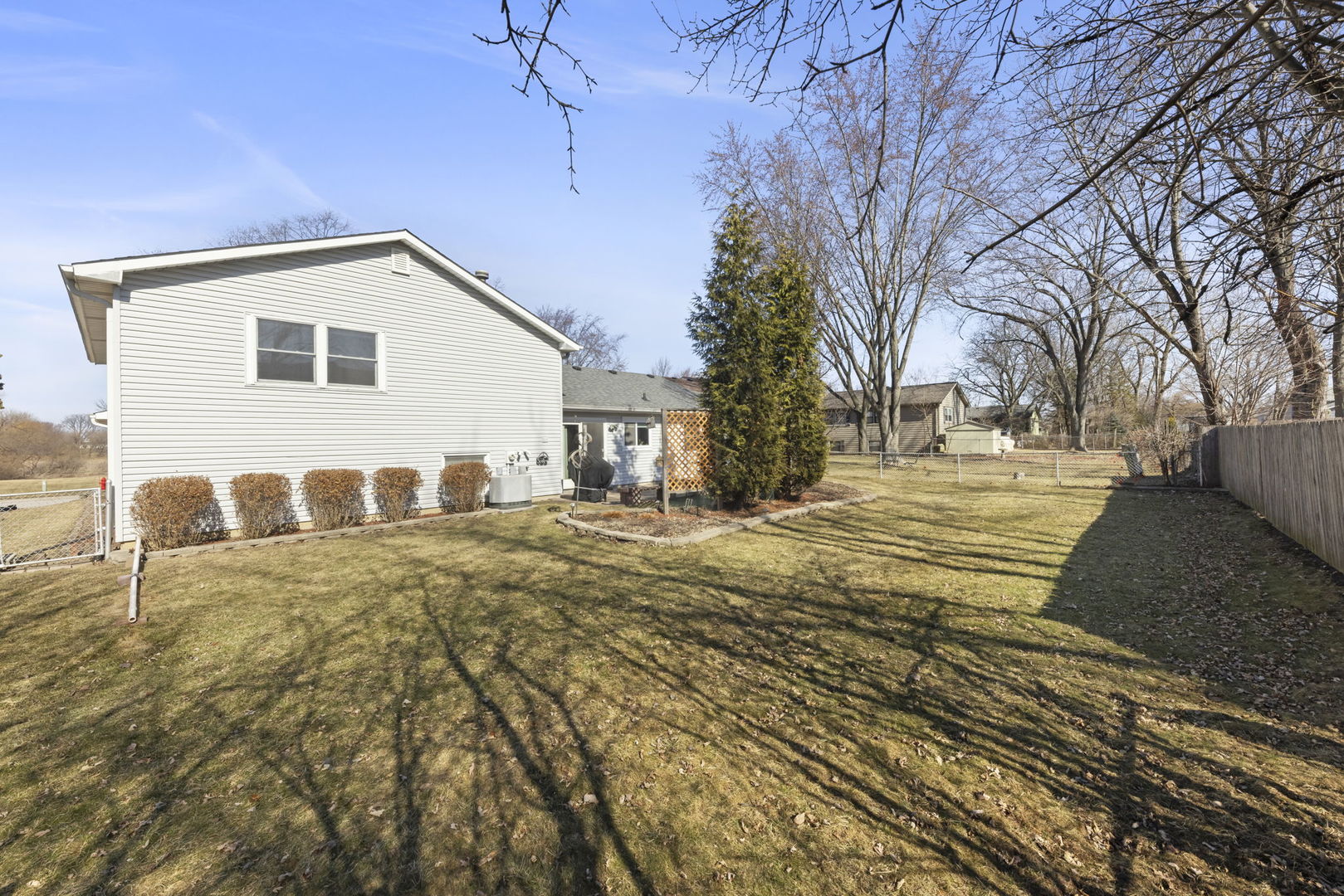 755 Surryse Road Lake Zurich, IL 60047 - Photo 21 of 29 Gallery Image 21