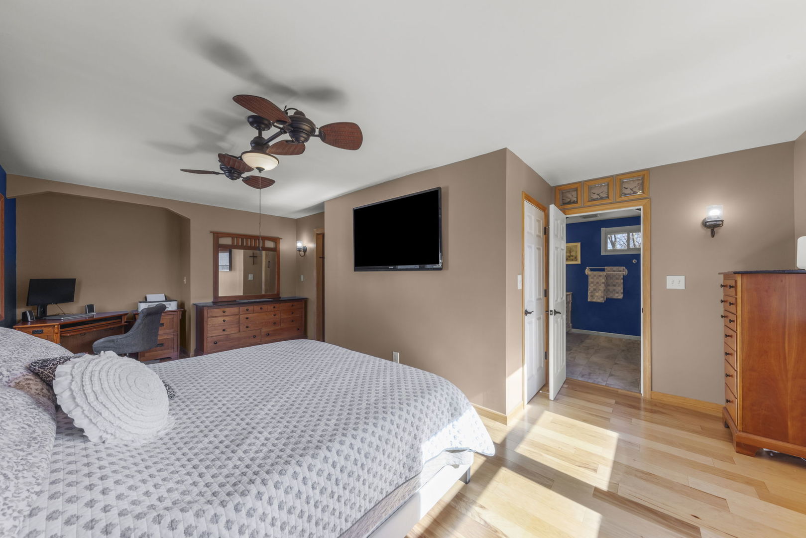 755 Surryse Road Lake Zurich, IL 60047 - Photo 9 of 29 Gallery Image 9