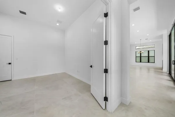 $22,000 | 9516 Riverside Pk Drive, Boca Raton, FL 33434