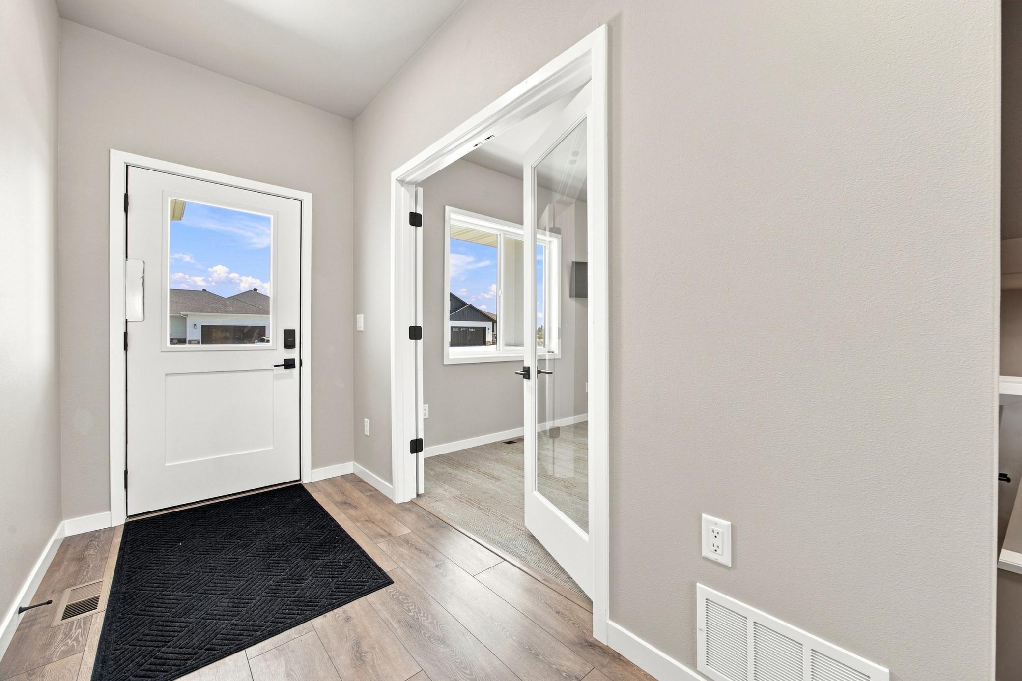 102 Annie's Way Mapleton, ND 58059 - Photo 2 of 47 Gallery Image 2