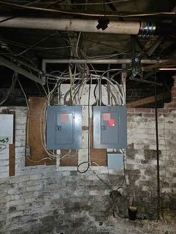 $639,000 | 130 Maple Avenue, Bridgewater, MA 02324