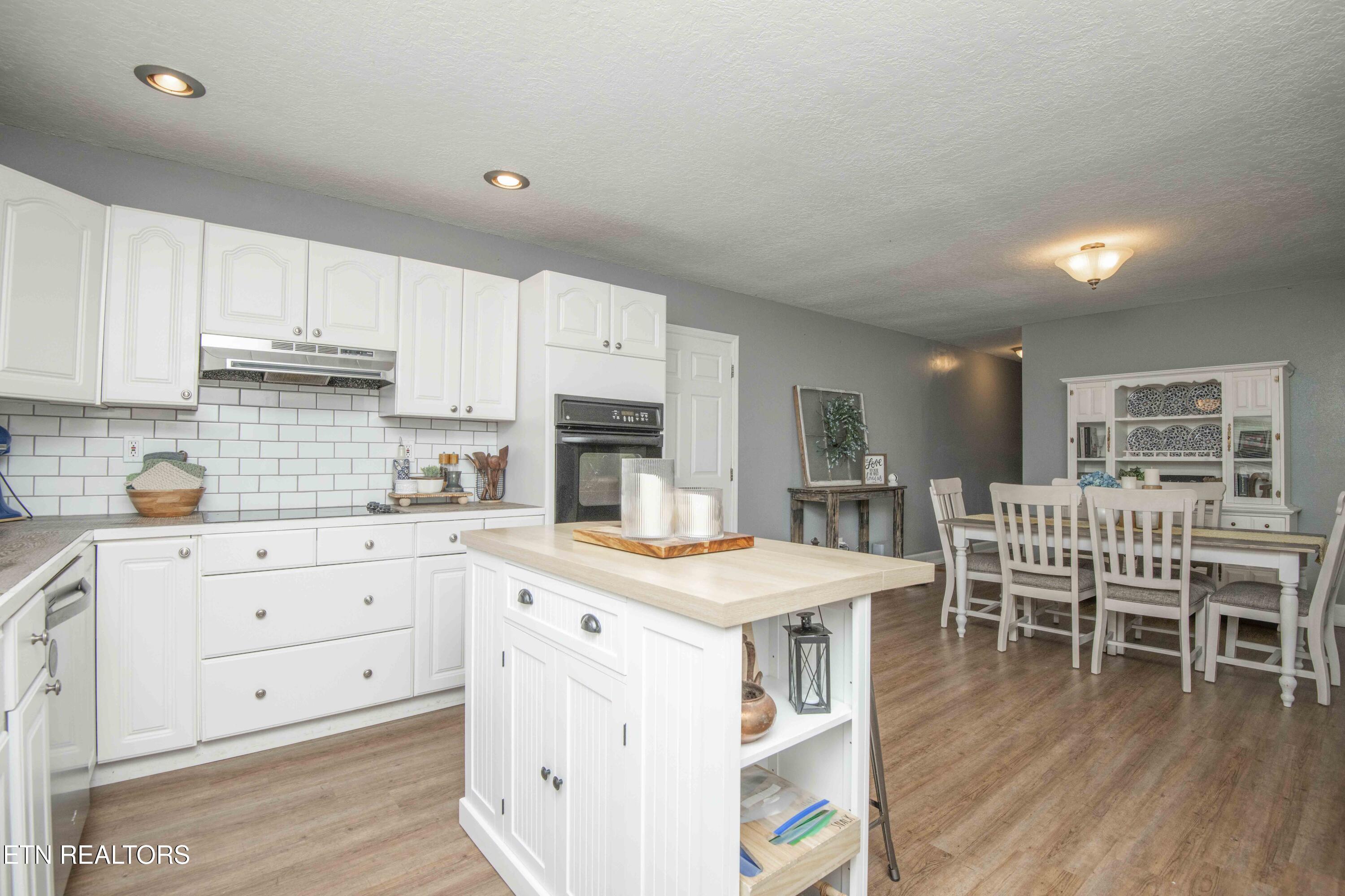 401 Vonore Road Loudon, TN 37774 - Photo 17 of 47 kitchen 3_1