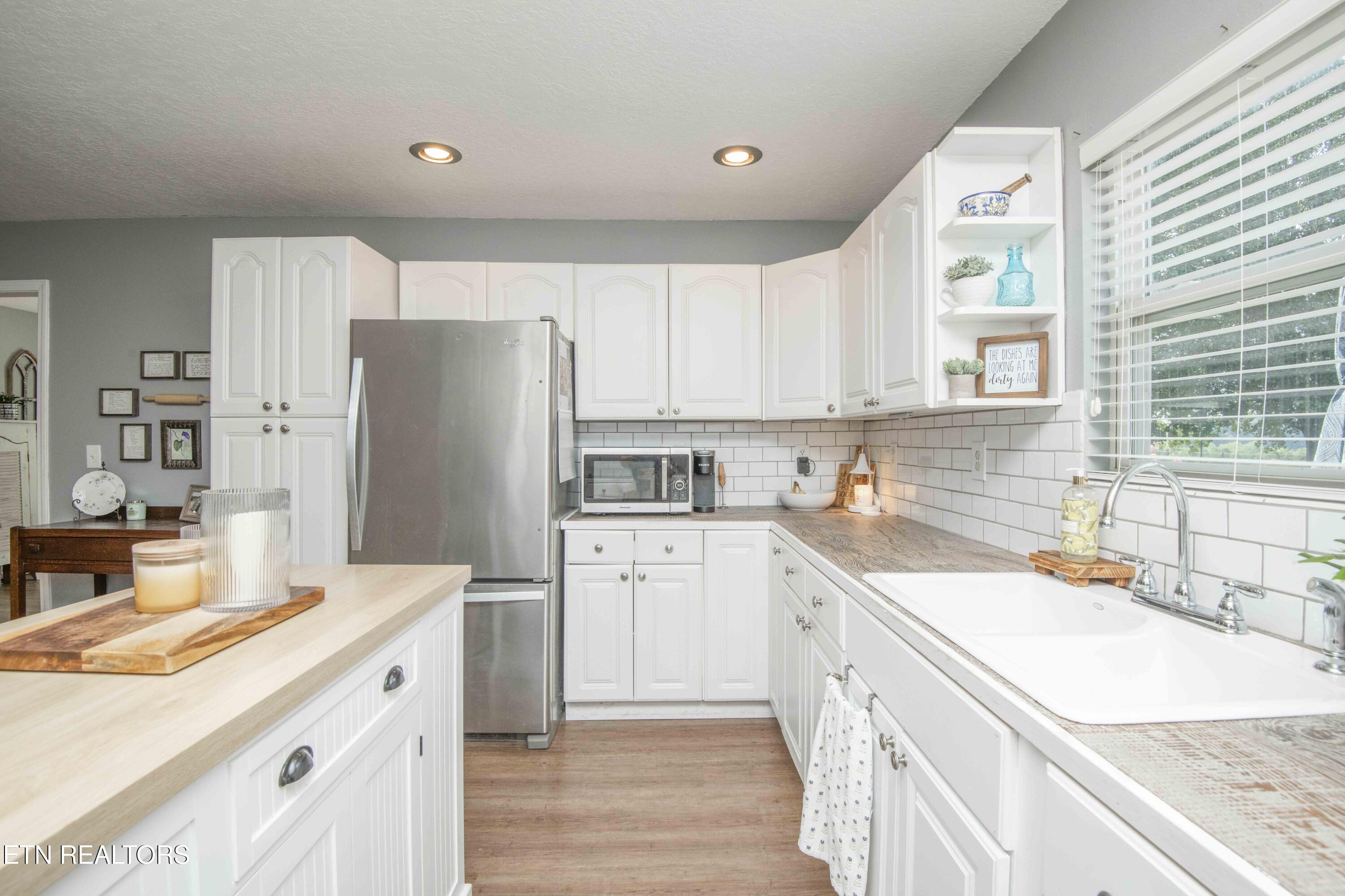401 Vonore Road Loudon, TN 37774 - Photo 18 of 47 kitchen 4_1