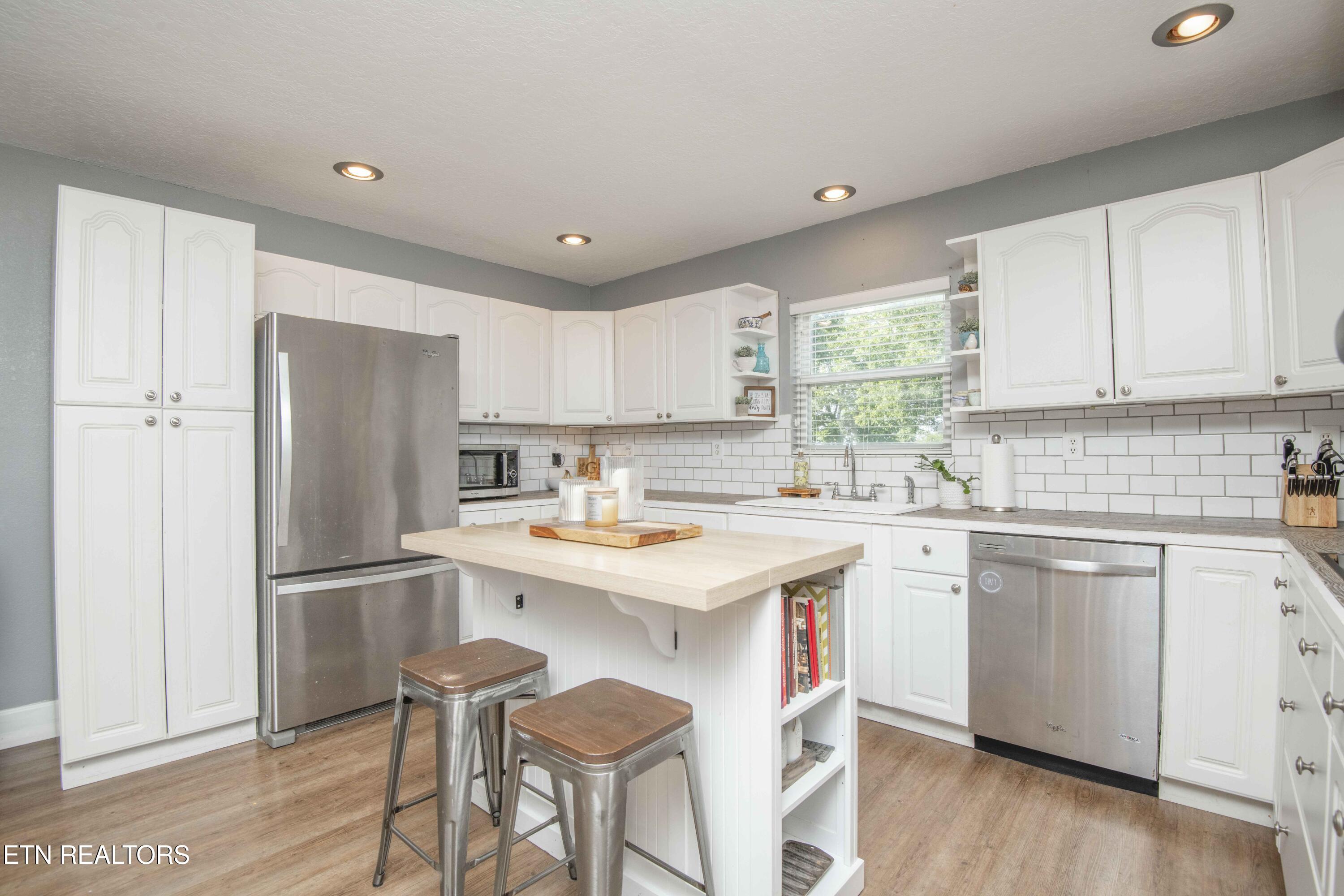 401 Vonore Road Loudon, TN 37774 - Photo 19 of 47 kitchen 6_1