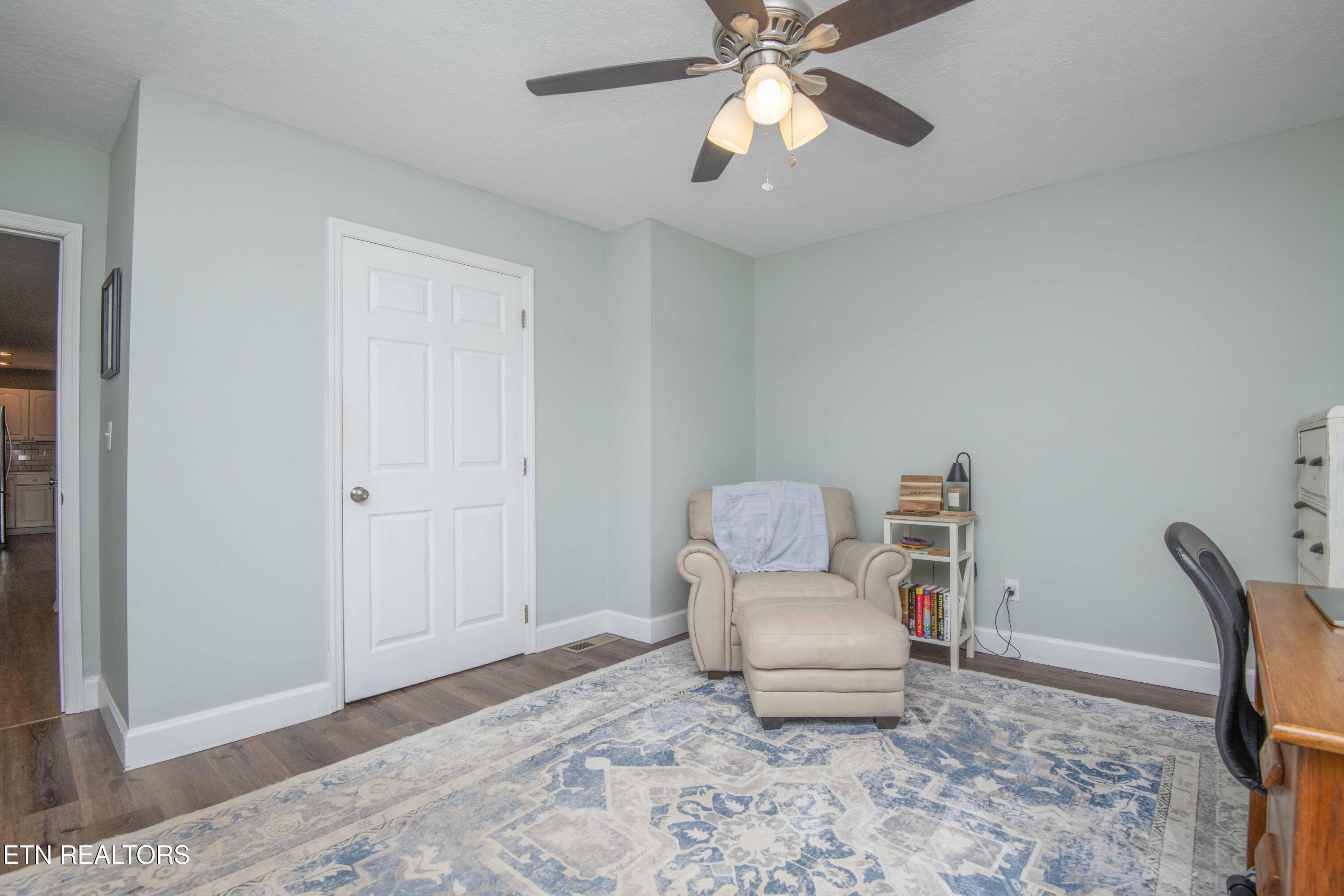 401 Vonore Road Loudon, TN 37774 - Photo 33 of 47 third bed 2_1