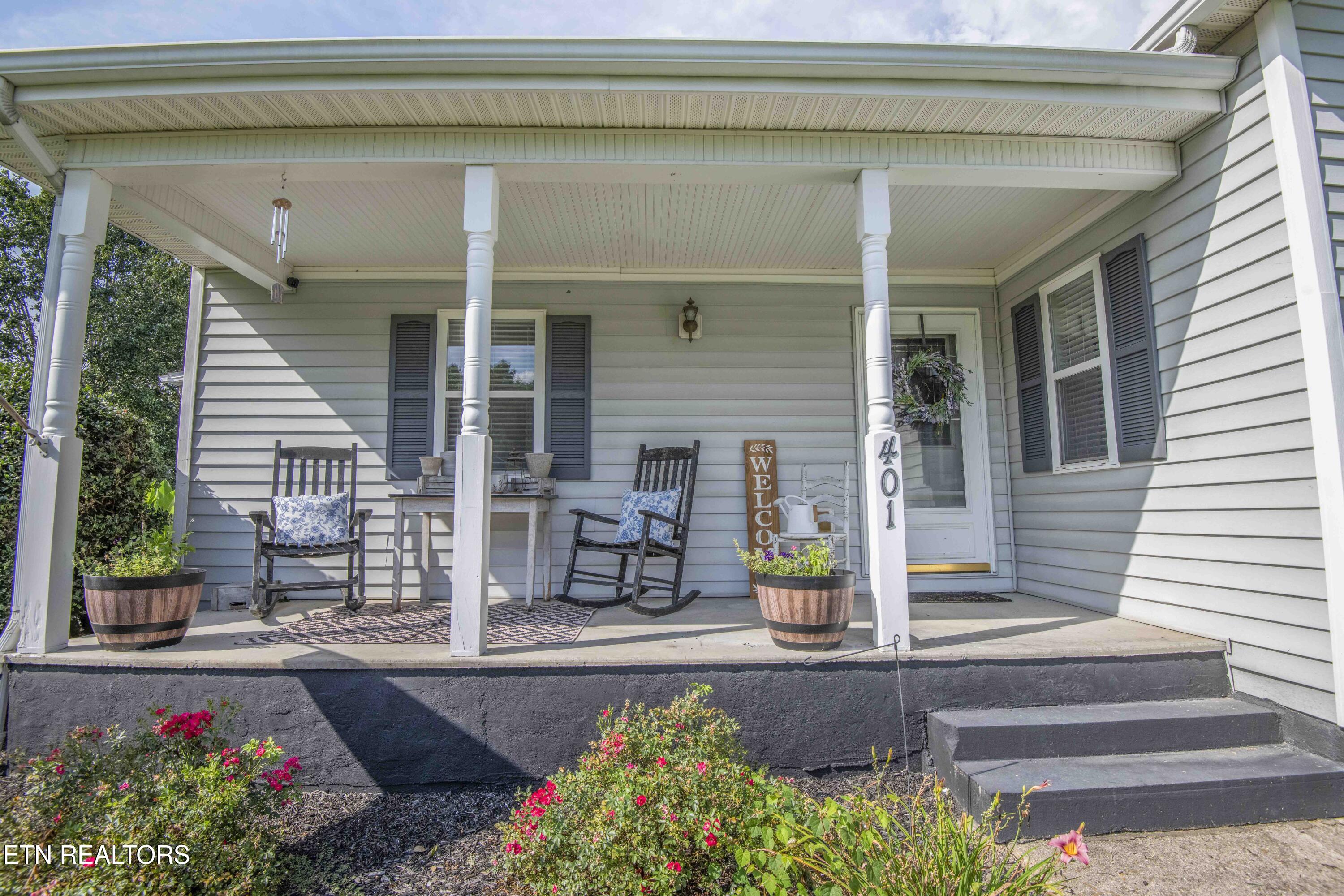 401 Vonore Road Loudon, TN 37774 - Photo 6 of 47 porch_1