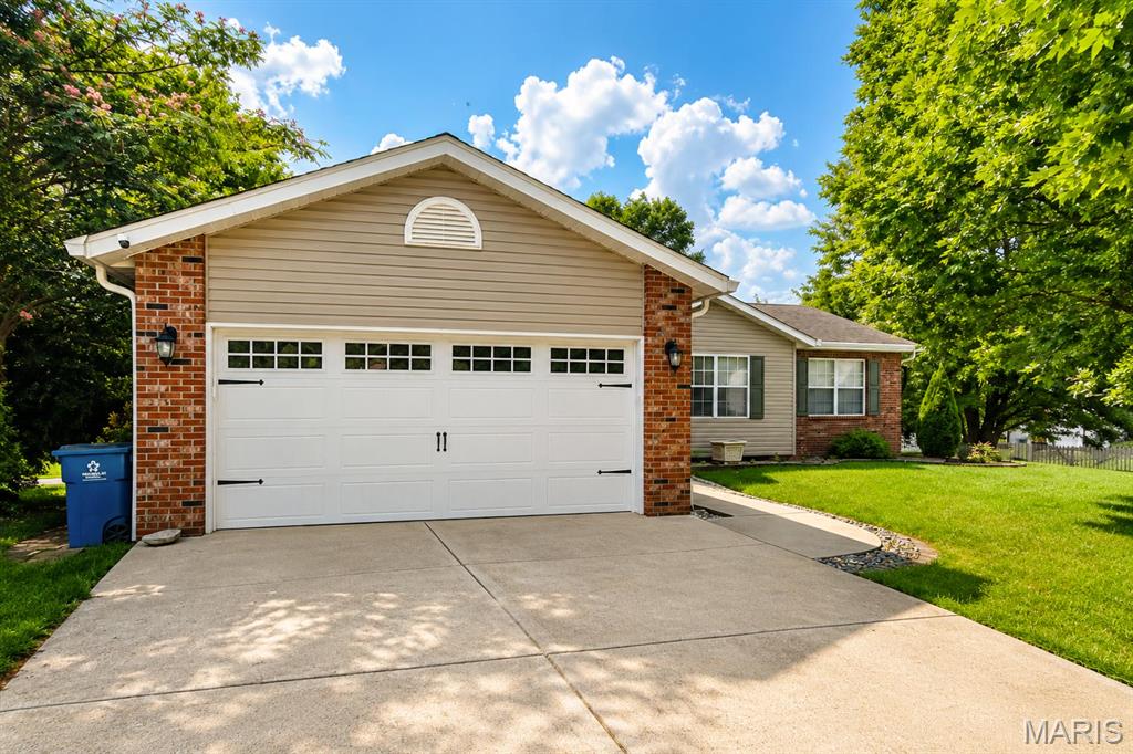 2 Arbor Springs Troy, IL 62294 - Photo 1 of 4