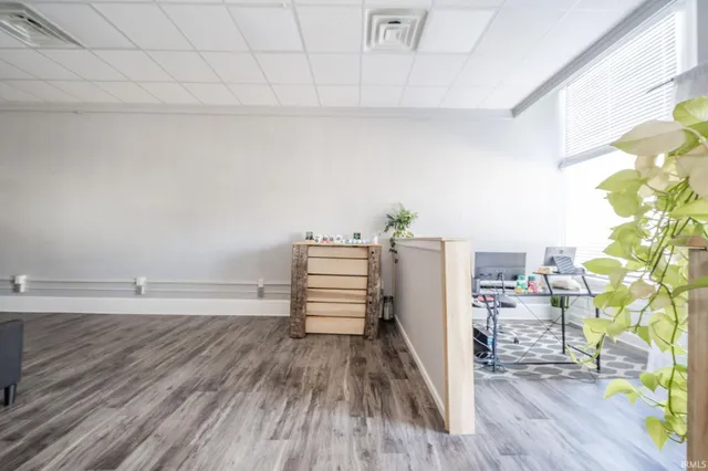 $325,000 | 28 North Washington Street, Knightstown, IN 46148