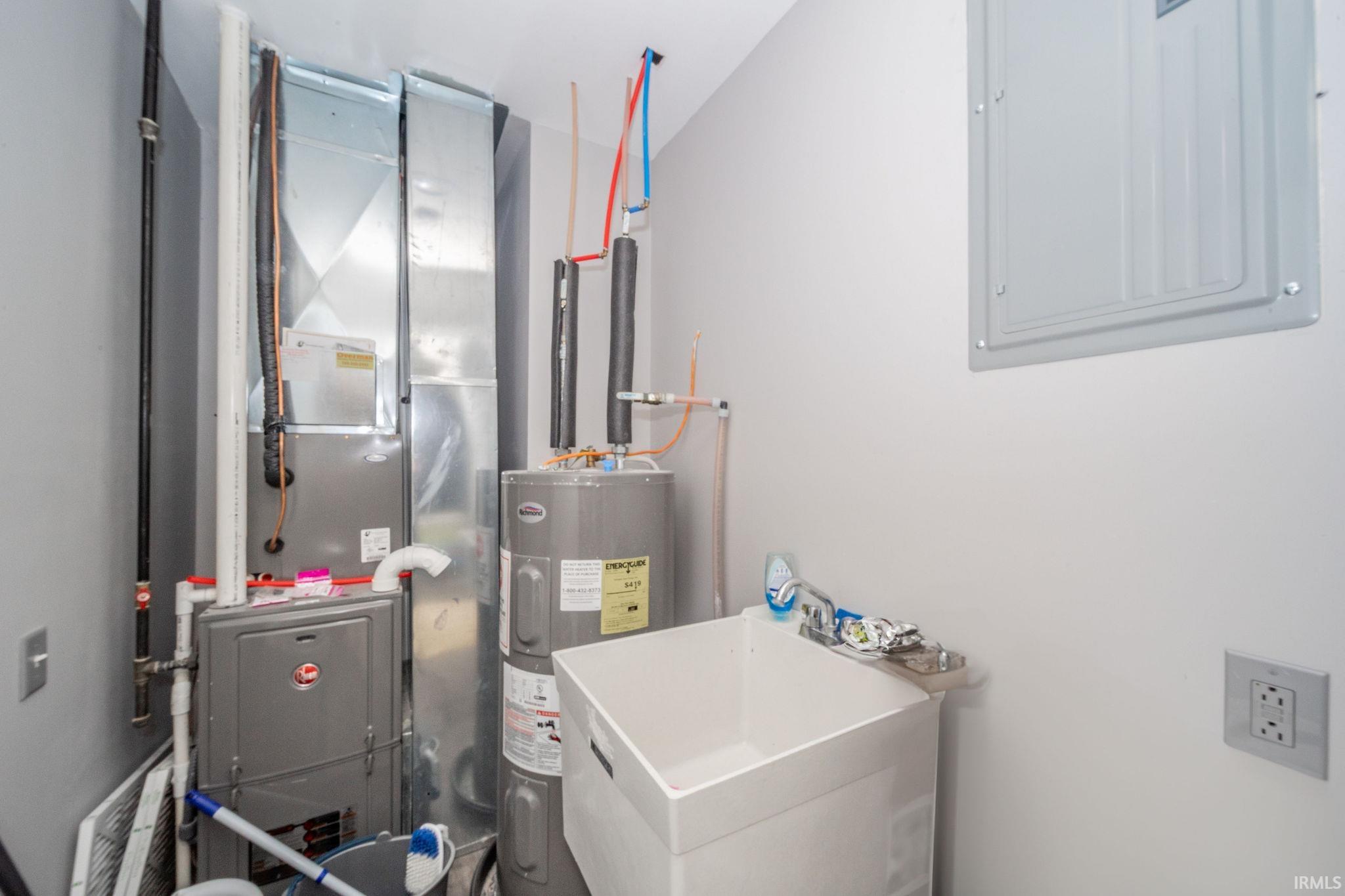 28 North Washington Street Knightstown, IN 46148 - Photo 18 of 30